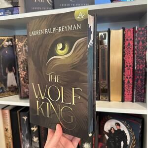Allurial SE The Wolf King By Lauren Palphreyman